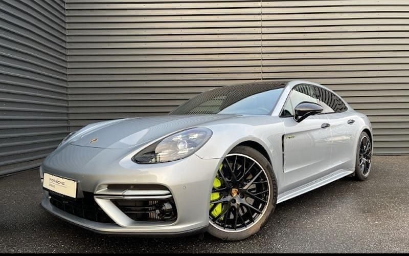 Silber Gebraucht 2019 Porsche Panamera Sport Turismo Kombi | 94.750 € (Superpreis) - Bild 1/4