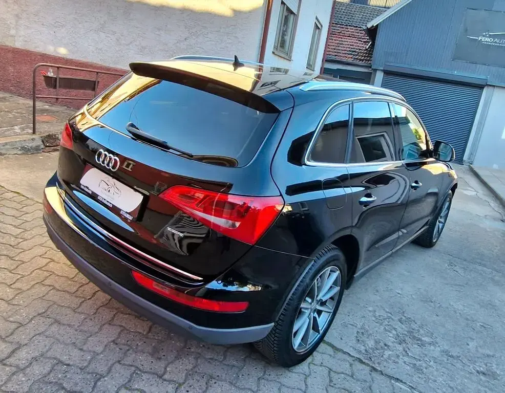 Second-hand Audi Q5 Comfort 190 CP (139 kW) 2015 Negru SUV