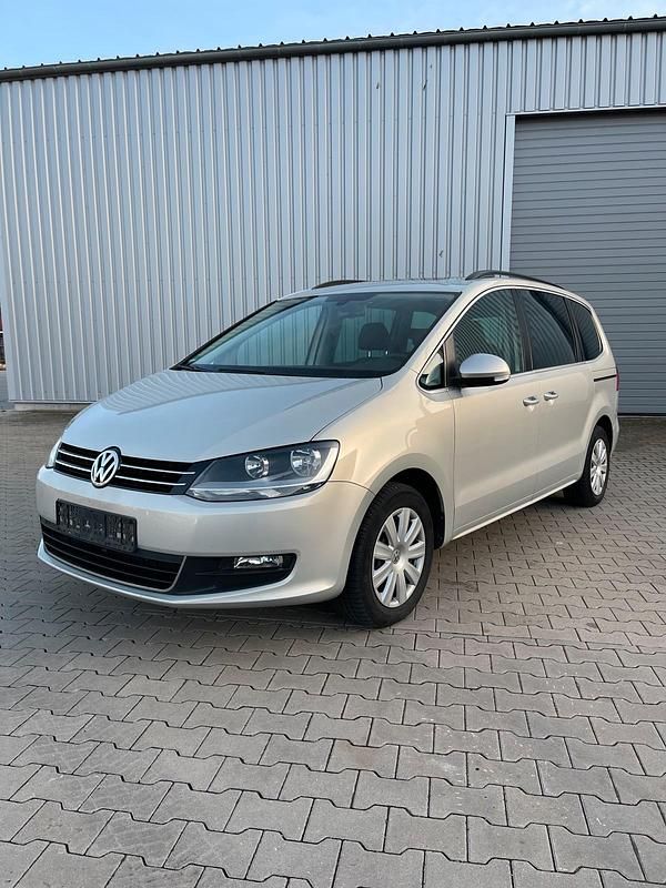 Gebraucht VW Sharan 140 PS (102 kW) 2010 Silber Van / Kleinbus