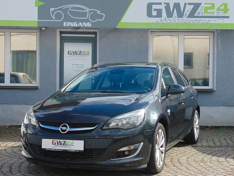 Gebraucht Opel Astra 140 PS (102 kW) 2012 Schwarz Kombi