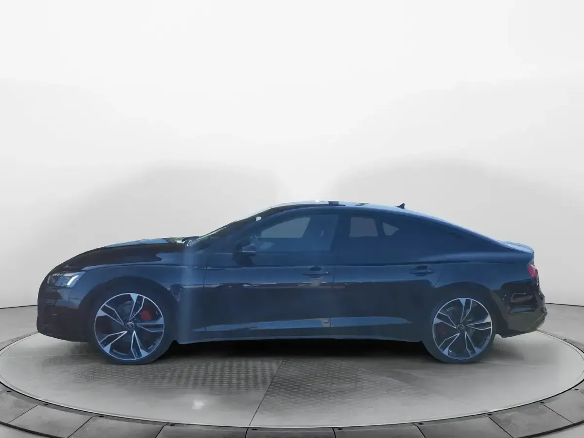 Gebraucht Audi A5 Sportback Competition 205 PS (150 kW) 2024 Schwarz Kleinwagen