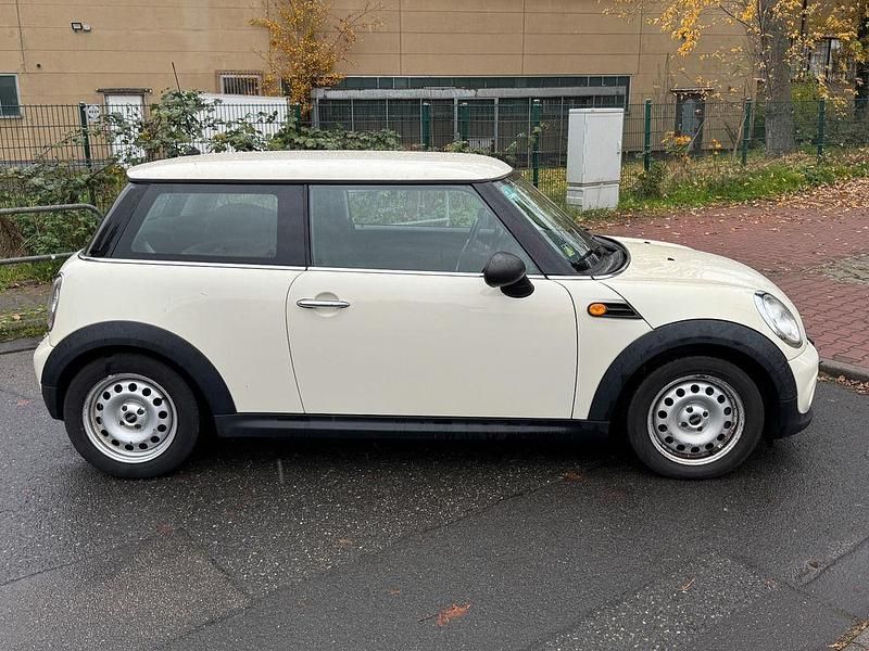 Gebraucht Mini ONE 90 PS (66 kW) 2012 Weiß Kleinwagen