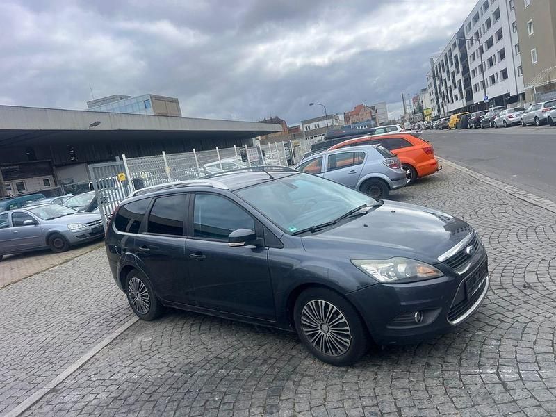 Gebraucht Ford Focus Style 101 PS (74 kW) 2008 Grau Kombi