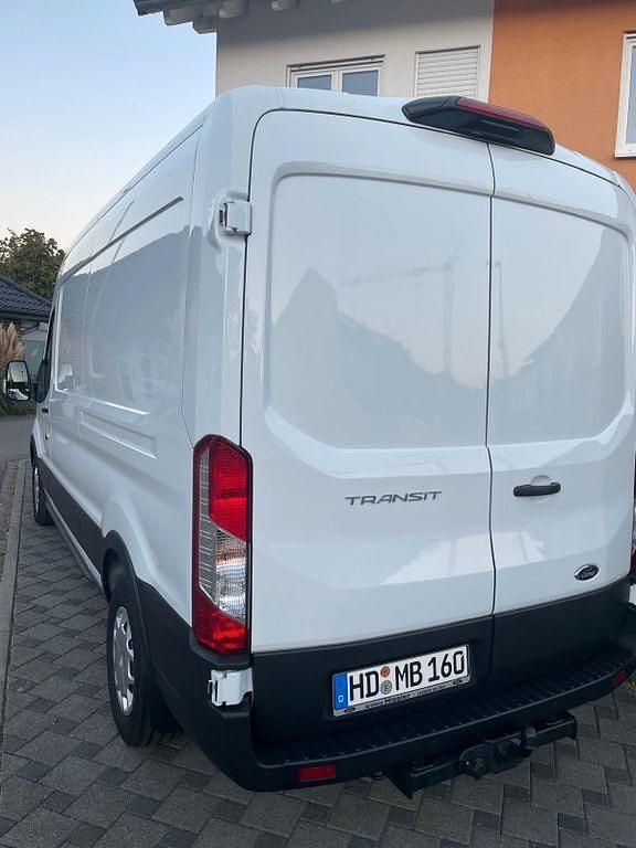Gebraucht Ford Transit 170 PS (125 kW) 2023 Weiß Limousine