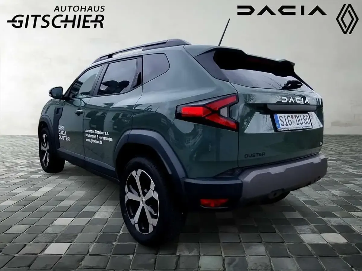 Gebraucht Dacia Duster Journey 131 PS (96 kW) 2025 Safarigrüngrau Limousine