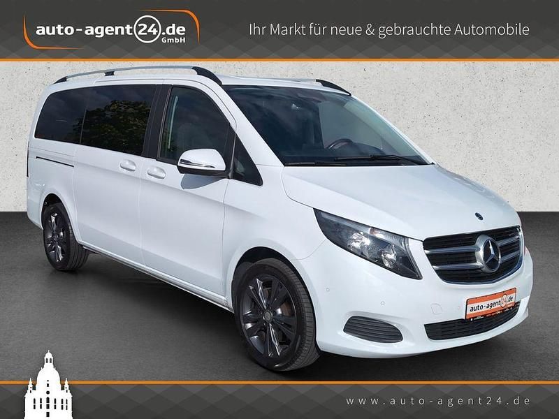 Bergkristallweiß metallic (mb 9134) Gebraucht 2018 Mercedes V220 Edition Van / Kleinbus | 37.990 € (Guter Preis) - Bild 1/4