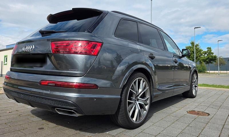 Gebraucht Audi Q7 S-Line 286 PS (210 kW) 2019 Grau SUV