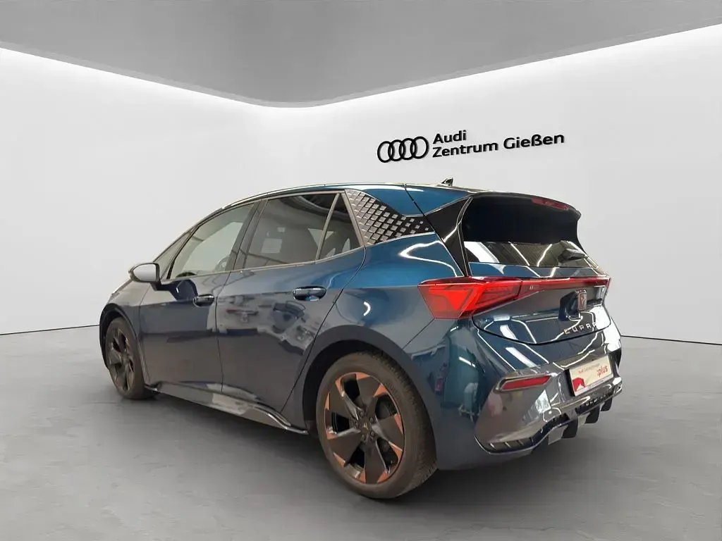 Gebraucht Cupra Born 150 kW (204 PS) 2024 Aurorablau Kleinwagen