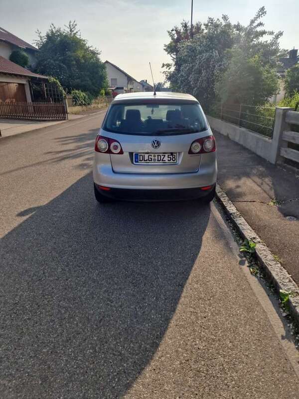 Gebraucht 2005 VW Golf Plus Cross Goal Van / Kleinbus | 1.250 € (Guter Preis) - Bild 1/4