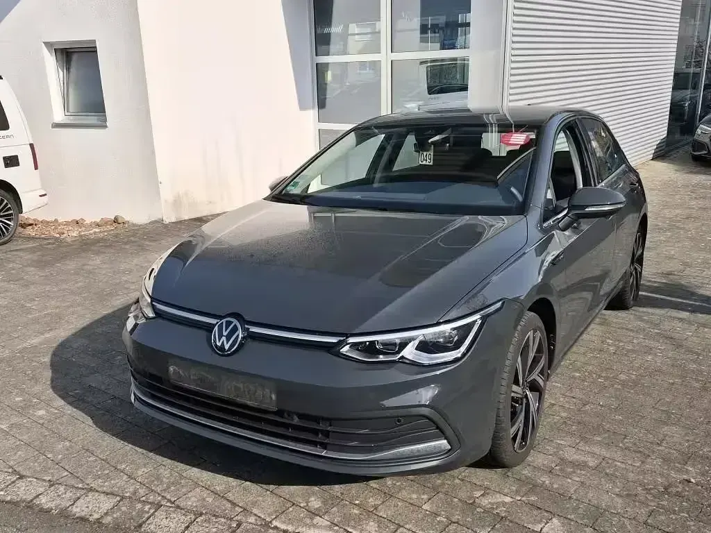 Gebraucht VW Golf VIII Style 150 PS (110 kW) 2024 Limousine