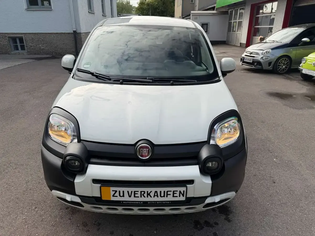 Używany Fiat Panda 69 KM (50 kW) 2023 Biały Hatchback