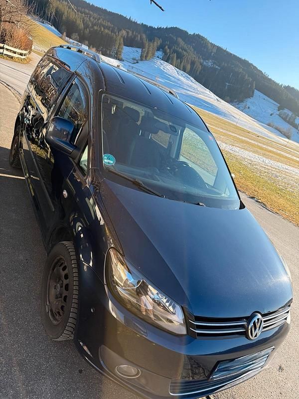 Blau Gebraucht 2014 VW Caddy Maxi Van / Kleinbus | 14.700 € (Teuer) - Bild 1/4