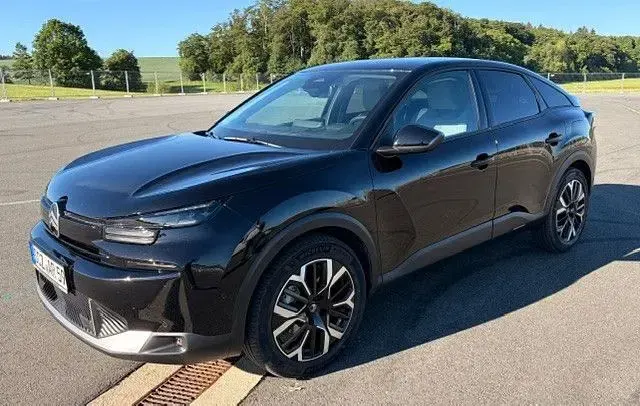 Gebraucht Citroën C4 131 PS (96 kW) 2025 Schwarz SUV