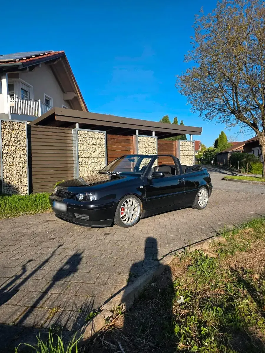 Używany VW Golf 115 KM (84 kW) 2000 Czarny Kabriolet