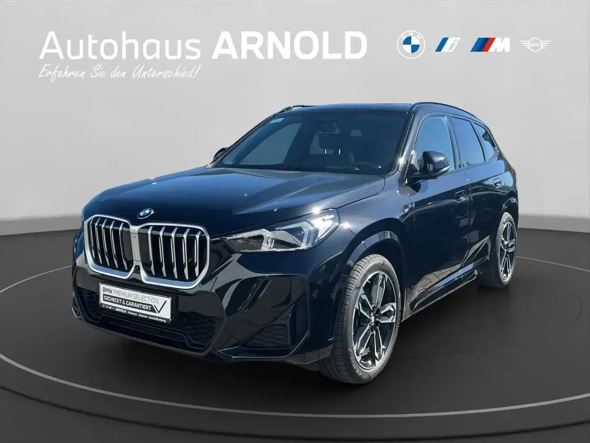 Gebraucht BMW X1 M Sport 156 PS (114 kW) 2025 Saphirschwarz SUV