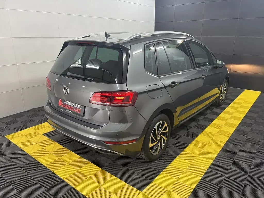 Gebraucht VW Golf Sportsvan Join 110 PS (80 kW) 2018 Grau Van / Kleinbus