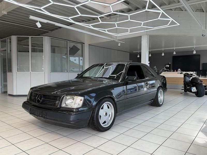 Schwarz Gebraucht 1987 Mercedes E230 Coupé | 8.999 € - Bild 1/4