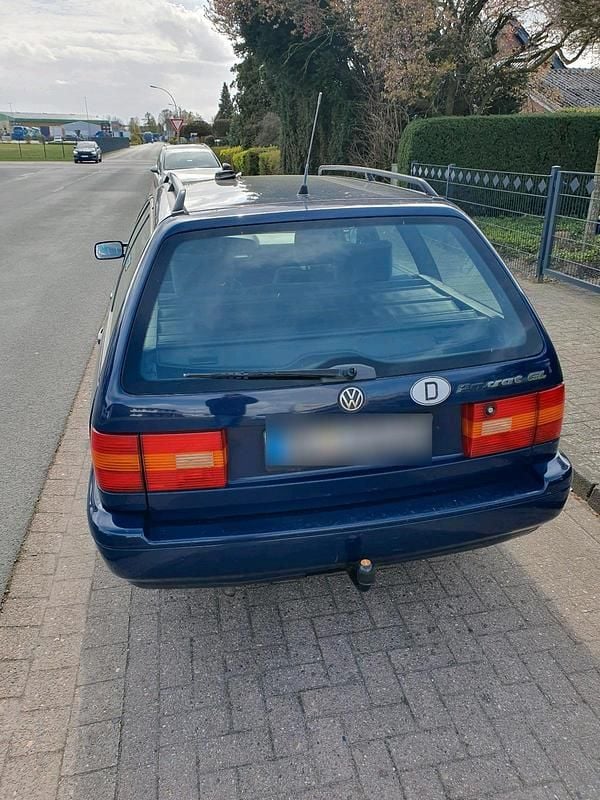 Gebraucht VW Passat 90 PS (66 kW) 1994 Blau Kombi