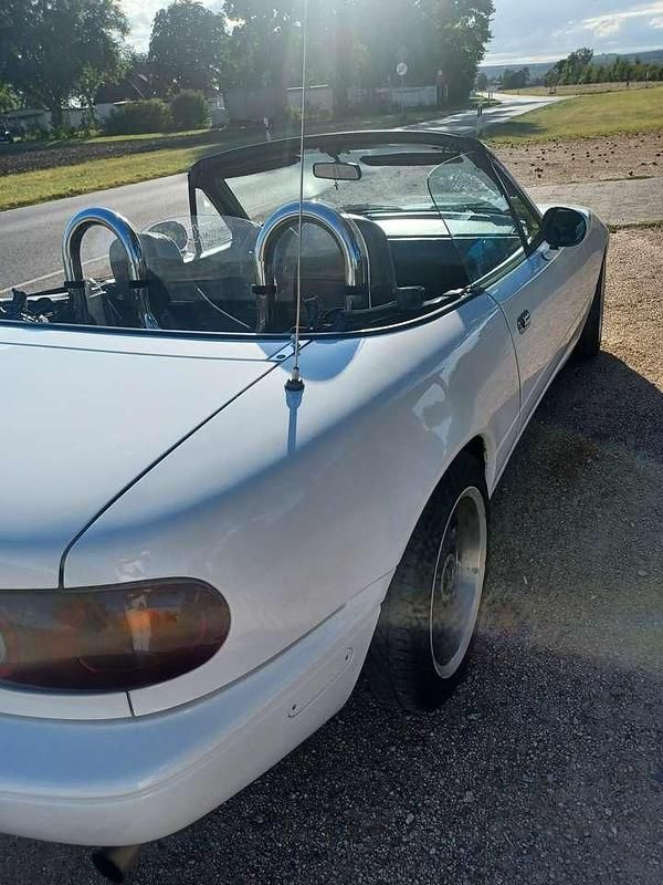 Gebraucht Mazda MX5 116 PS (85 kW) 1990 Weiß Cabrio