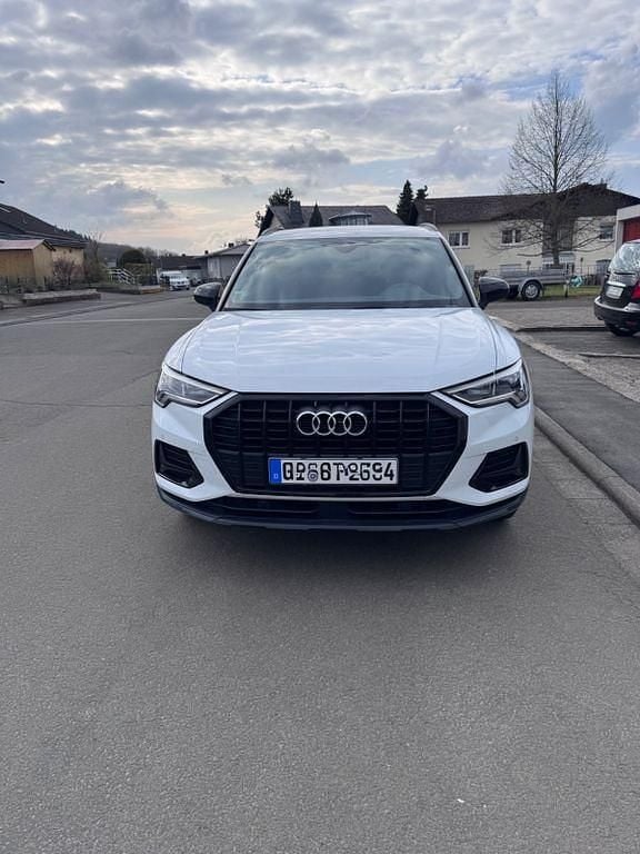 Gebraucht Audi Q3 Ambiente 150 PS (110 kW) 2019 Weiß SUV