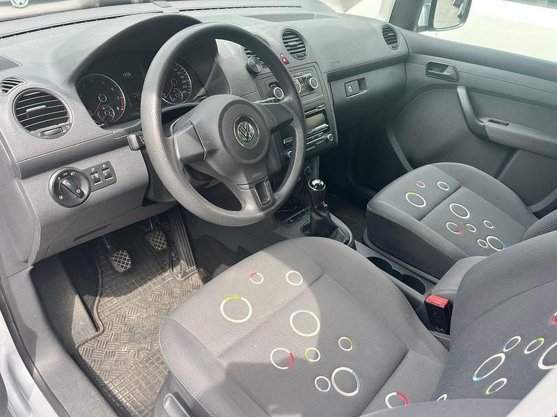 Gebraucht VW Caddy Trendline 86 PS (63 kW) 2012 Silber Van / Kleinbus