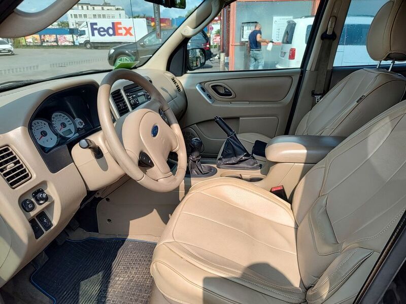 Schwarz Gebraucht 2007 Ford Maverick SUV | 3.200 € (Fairer Preis) - Bild 1/4