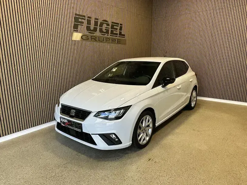 Gebraucht Seat Ibiza FR-Line 95 PS (69 kW) 2025 "nevada" weiss Kleinwagen