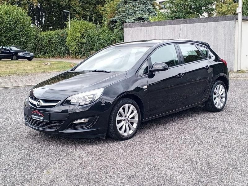 Schwarz Gebraucht 2013 Opel Astra Active Limousine | 6.499 € (Fairer Preis) - Bild 1/4