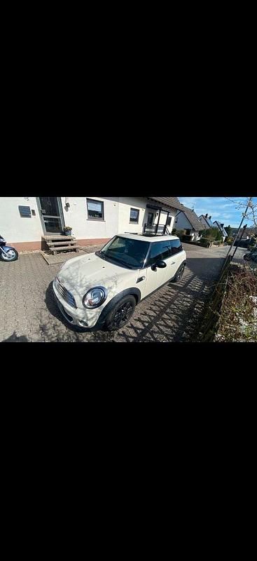Usado Mini ONE 98 CV (72 kW) 2011 Beige Utilitario