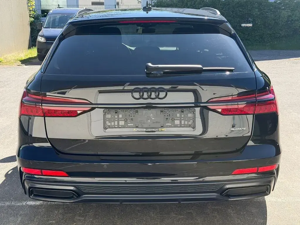 Gebraucht Audi A6 Ambiente 245 PS (180 kW) 2022 Schwarz Kombi