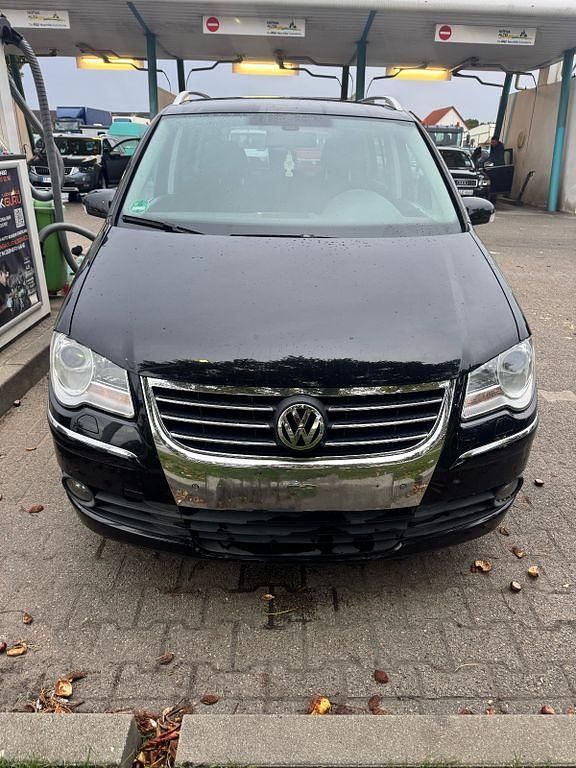 Schwarz Gebraucht 2007 VW Touran Van / Kleinbus | 4.100 € (Fairer Preis) - Bild 1/4