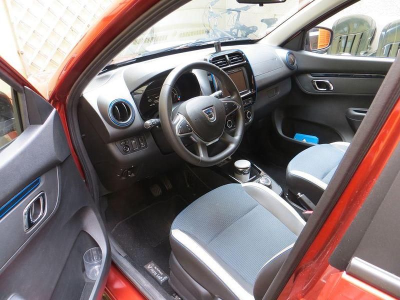 Gebraucht Dacia Spring Comfort Plus 33 kW (45 PS) 2022 Rot Kleinwagen