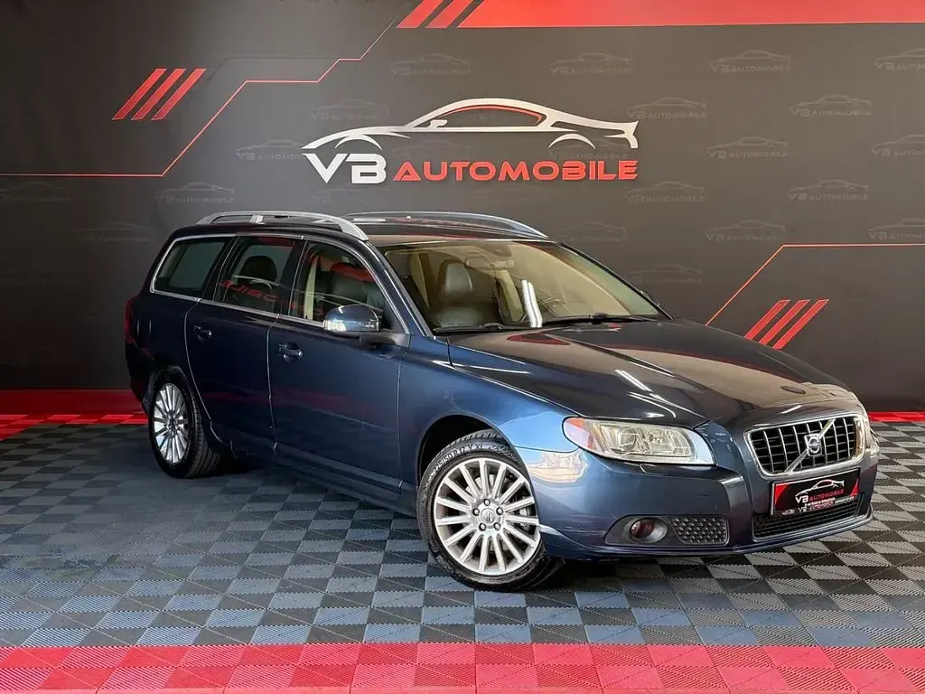 Używany Volvo V70 185 KM (136 kW) 2008 Niebieski Kombi