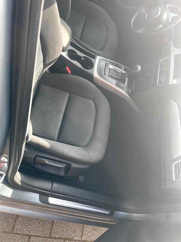 Gebraucht Audi A4 120 PS (88 kW) 2011 Andere farben Limousine