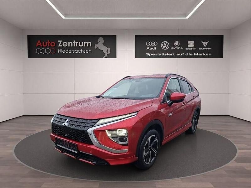 Rot Gebraucht 2023 Mitsubishi Outlander P-HEV | 21.970 € (Guter Preis) - Bild 1/4
