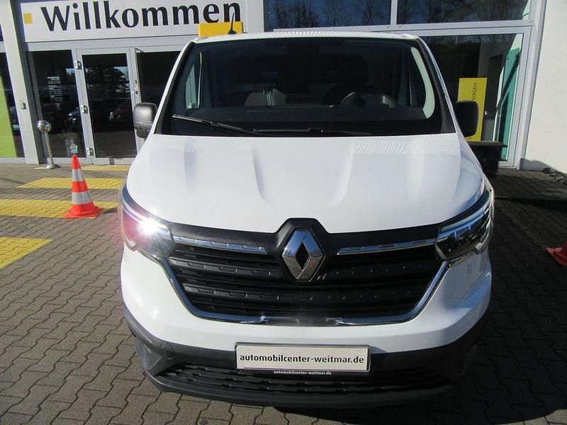 Gebraucht Renault Trafic Komfort 131 PS (96 kW) 2022 Weiss Van / Kleinbus
