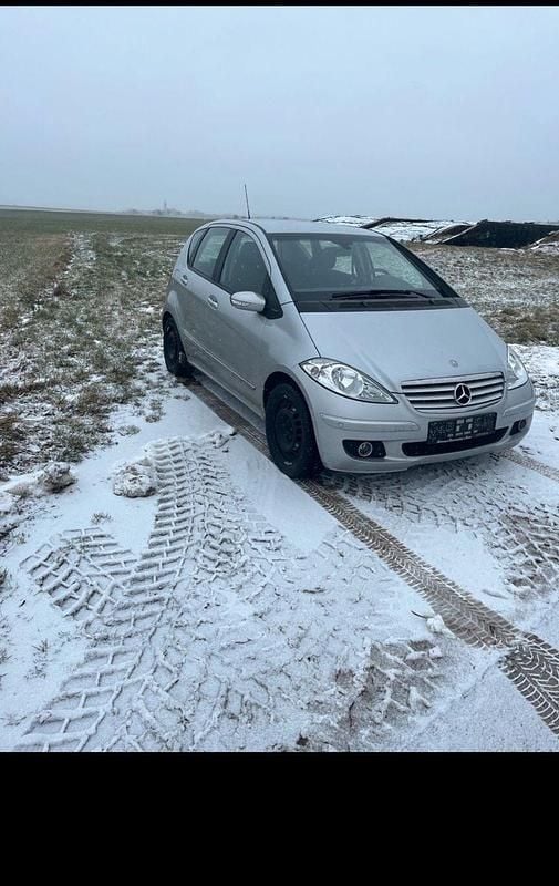 Gebraucht Mercedes 200 136 PS (100 kW) 2005 Silber Kleinwagen