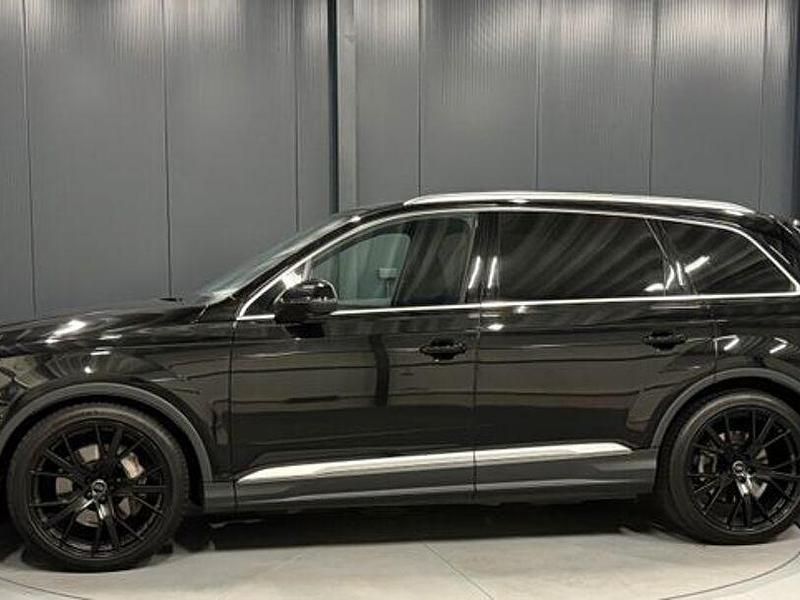 Gebraucht Audi Q7 S-Line 286 PS (210 kW) 2024 Schwarz SUV