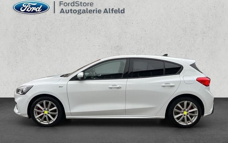 Gebraucht Ford Focus ST-Line 125 PS (91 kW) 2022 Weiß Limousine