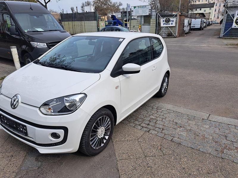 Gebraucht VW up! 60 PS (44 kW) 2016 Weiß Kleinwagen