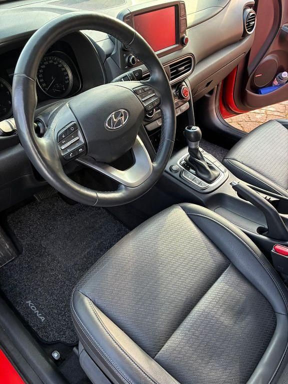 Gebraucht Hyundai Kona Premium 177 PS (130 kW) 2019 Orange SUV