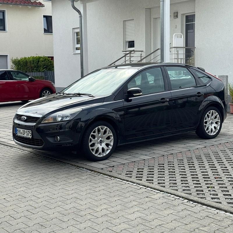 Gebraucht Ford Focus 101 PS (74 kW) 2011 Schwarz Limousine