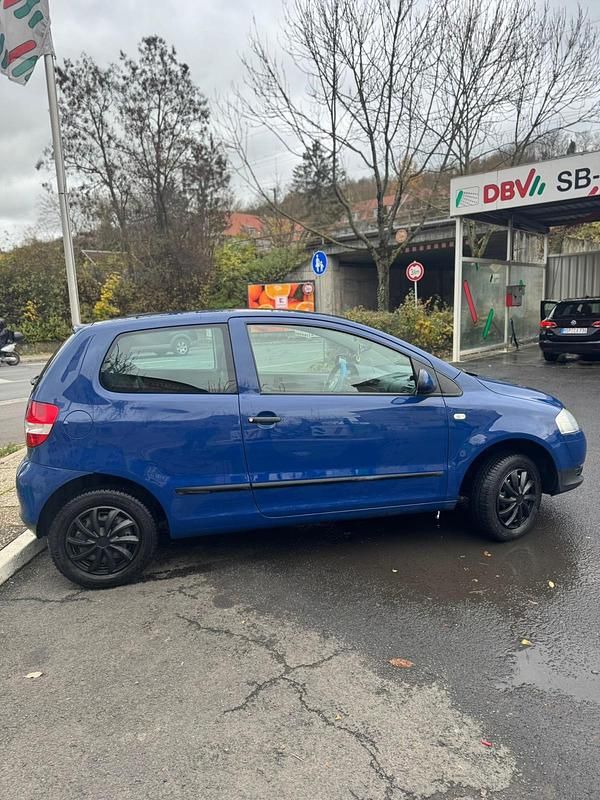 Gebraucht VW Fox 65 PS (47 kW) 2005 Blau Kleinwagen