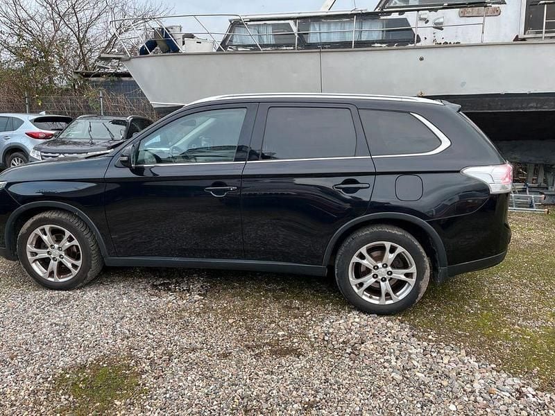 Gebraucht Mitsubishi Outlander Instyle 150 PS (110 kW) 2014 Schwarz SUV