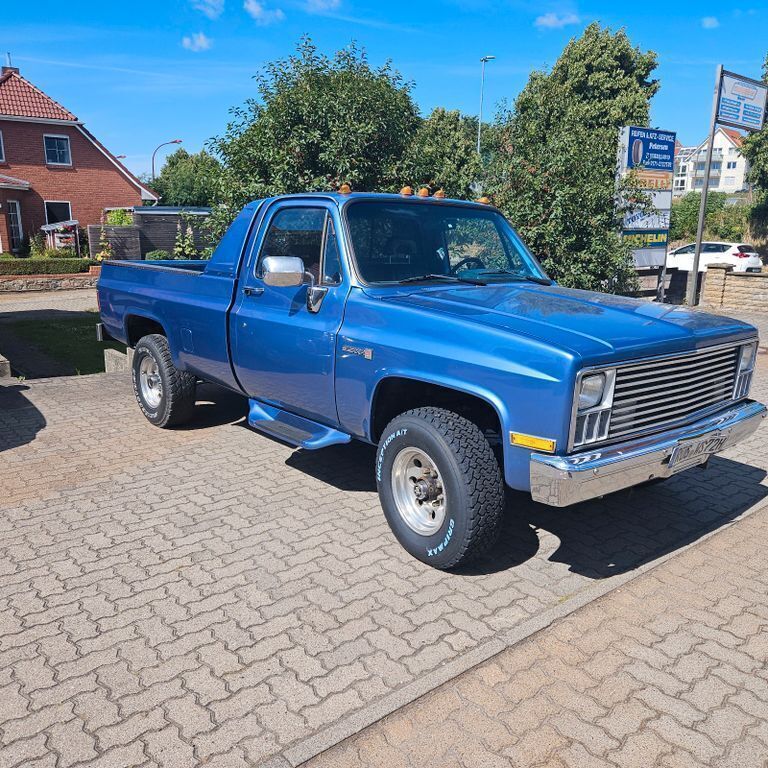 Blau Gebraucht 1981 GMC Sierra Abholung | 17.700 € - Bild 1/4
