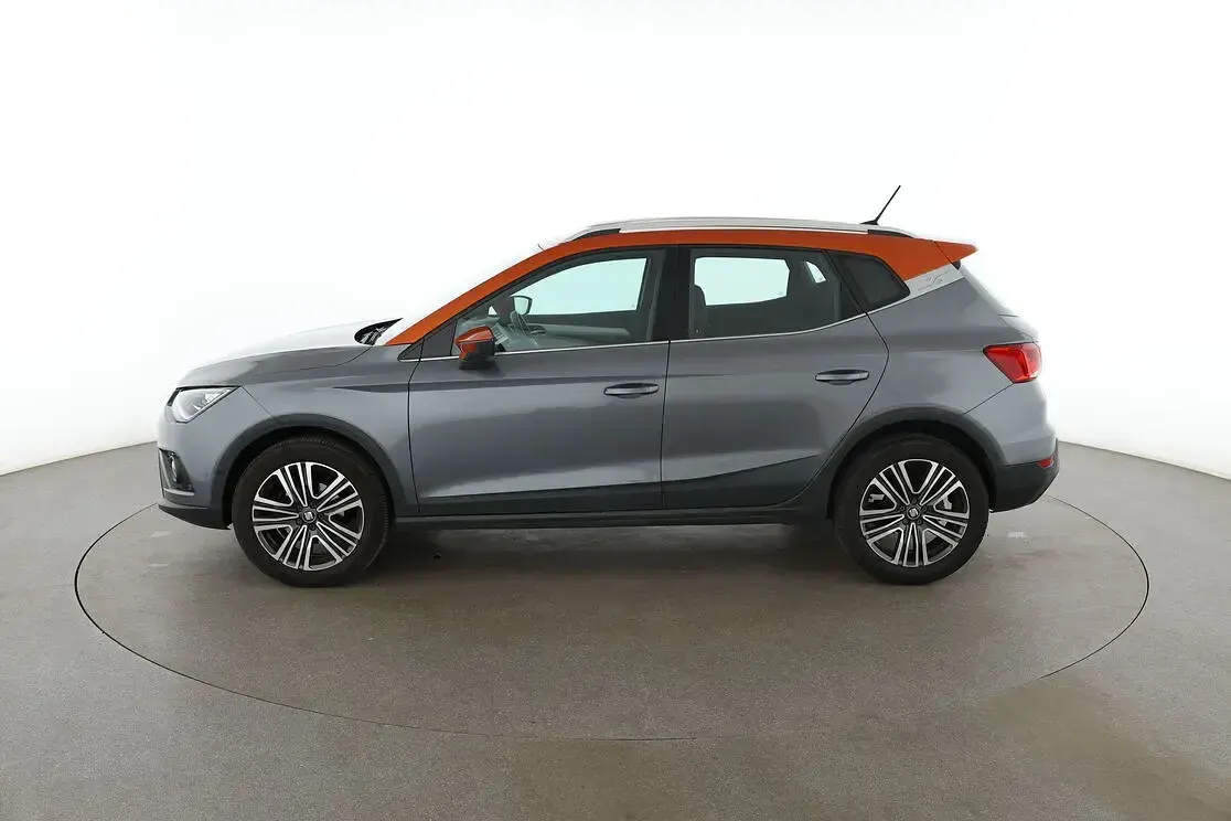Gebraucht Seat Arona XCELLENCE 116 PS (85 kW) 2017 Grau SUV