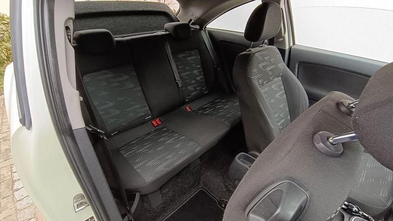 Gebraucht Opel Corsa 87 PS (63 kW) 2011 Weiß Kleinwagen