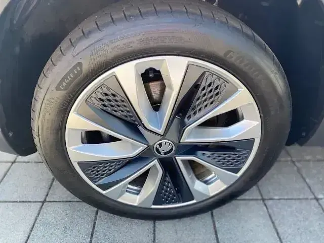 Gebraucht Skoda Karoq Style 150 PS (110 kW) 2023 Weiß SUV