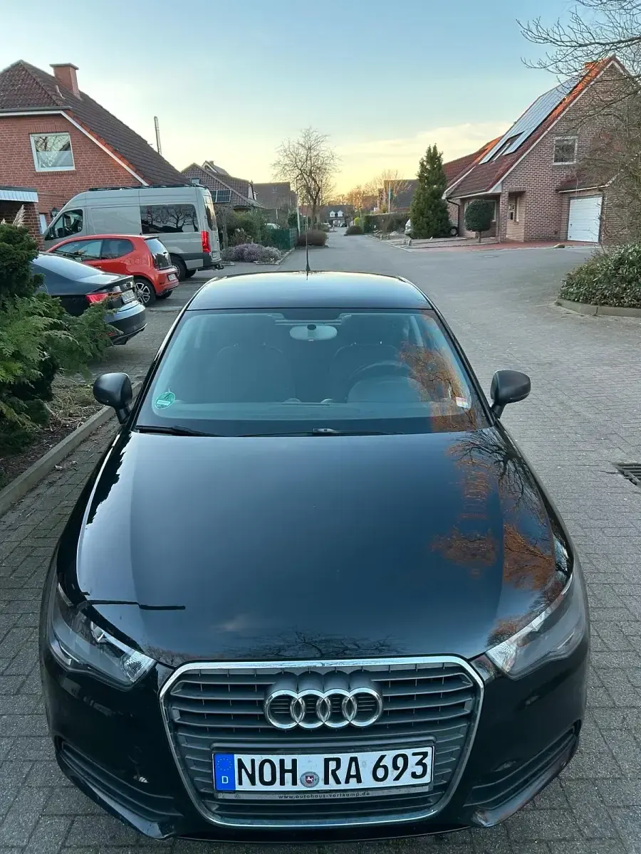 Gebraucht Audi A1 90 PS (66 kW) 2013 Schwarz Kleinwagen
