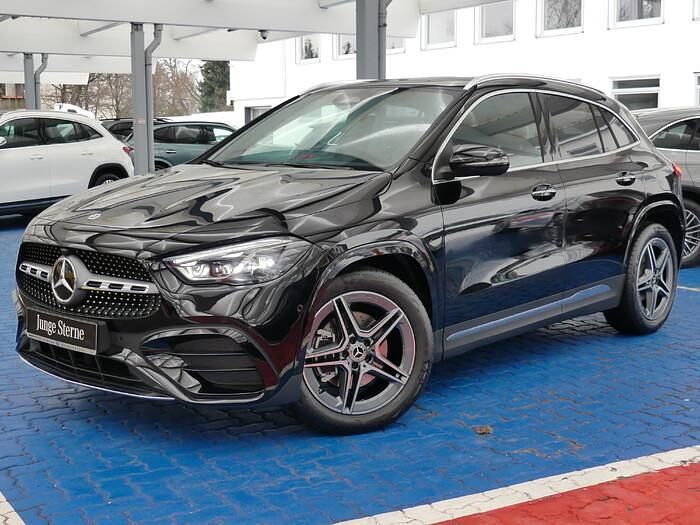 Unilack nachtschwarz Gebraucht 2025 Mercedes GLA200 AMG line SUV | 44.190 € (Teuer) - Bild 1/4